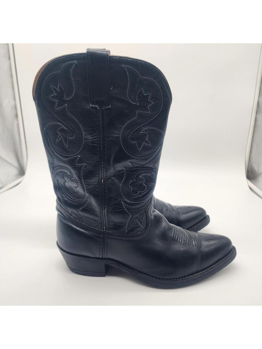 Mens 10.5 Western black boots 24323 15686 oil resistant 120 plus slip resistant